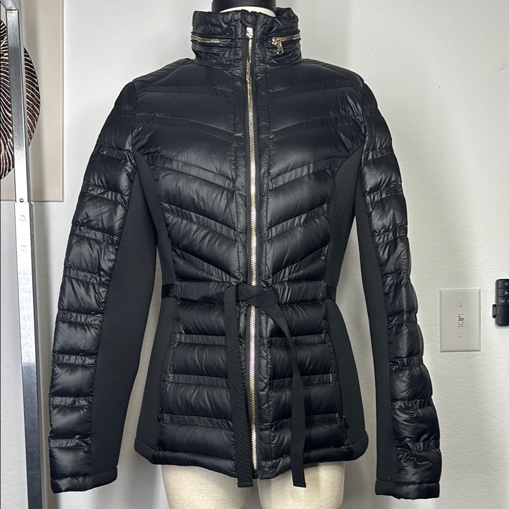 Michael Kors chevron quilted packable puffer  jacket size small